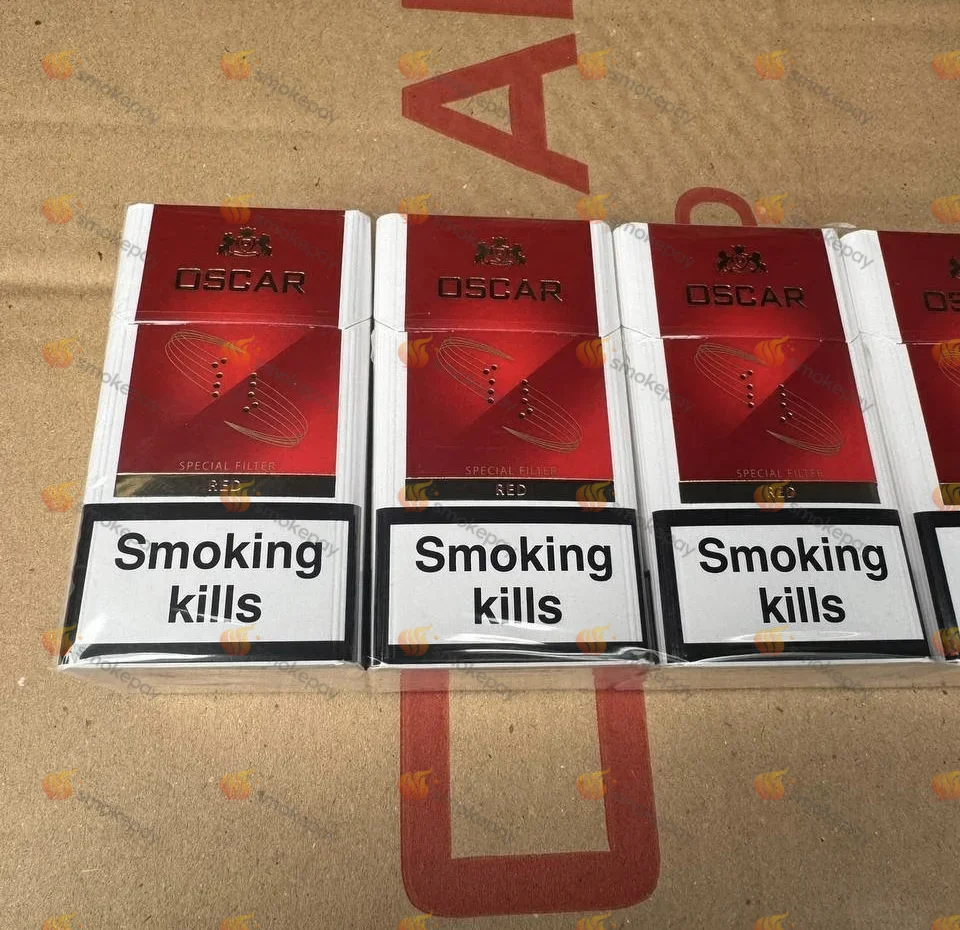 Oscar Demi Red